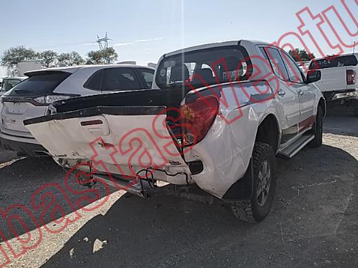 MITSUBISHI L200 2015, foto 5 de 19
