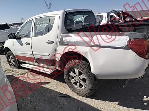 MITSUBISHI L200 2015, foto 8 de 19