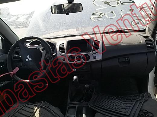 MITSUBISHI L200 2015, foto 14 de 19