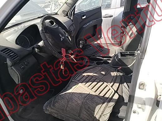 MITSUBISHI L200 2015, foto 17 de 19