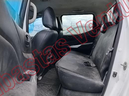 NISSAN FRONTIER 2021, foto 16 de 19