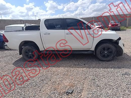 TOYOTA HILUX 2024, foto 4 de 19