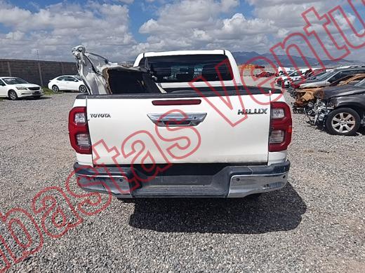 TOYOTA HILUX 2024, foto 6 de 19