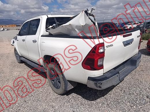 TOYOTA HILUX 2024, foto 7 de 19
