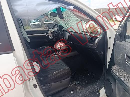 TOYOTA HILUX 2024, foto 12 de 19