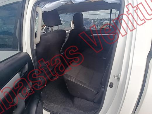 TOYOTA HILUX 2024, foto 16 de 19
