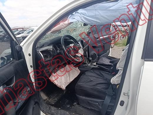 TOYOTA HILUX 2024, foto 17 de 19