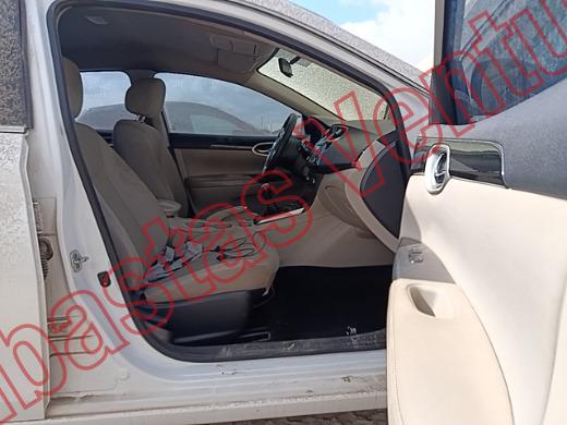 NISSAN SENTRA 2019, foto 12 de 19