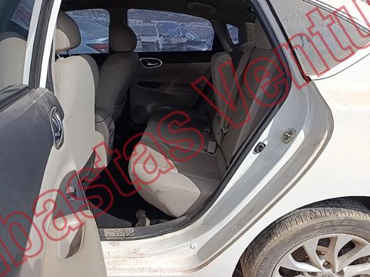 NISSAN SENTRA 2019, foto 16 de 19