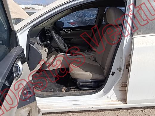 NISSAN SENTRA 2019, foto 17 de 19