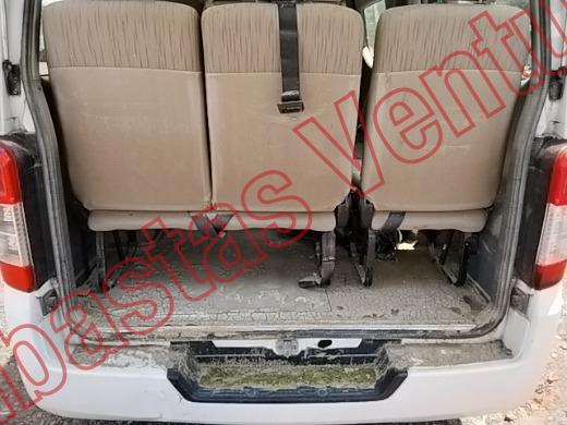 NISSAN URVAN 2018, foto 15 de 19