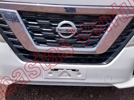 NISSAN URVAN 2018, foto 18 de 19