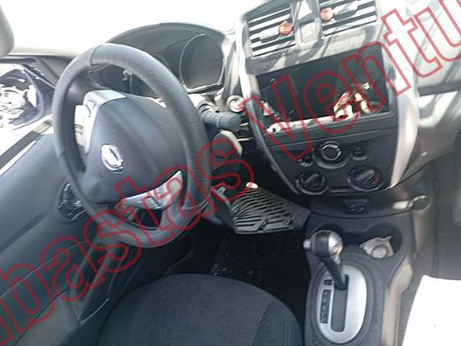 NISSAN VERSA 2018, foto 14 de 19