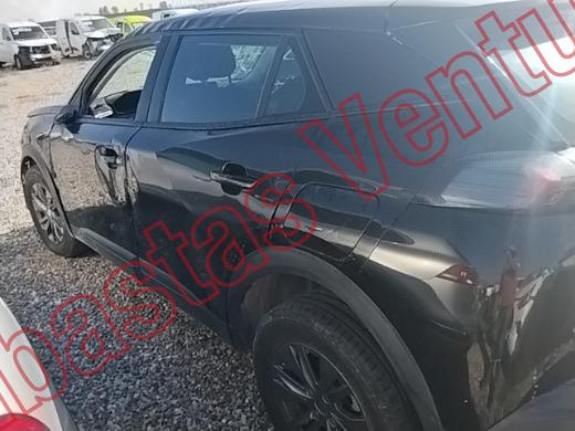 PEUGEOT 2008 2023, foto 8 de 19