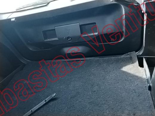 PEUGEOT 2008 2023, foto 15 de 19