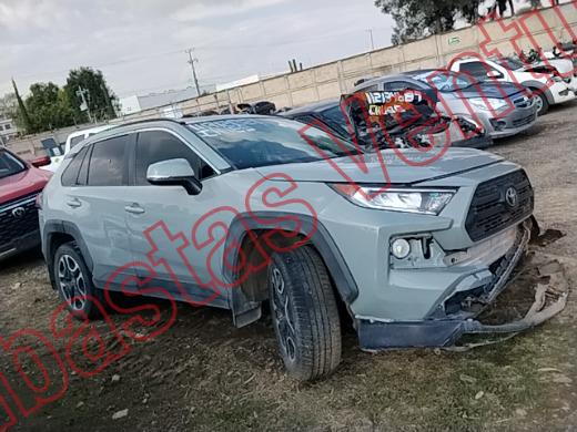 TOYOTA RAV4 2021, foto 4 de 19