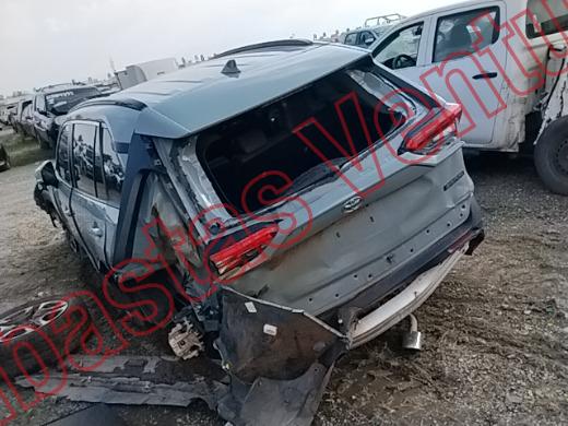 TOYOTA RAV4 2021, foto 7 de 19