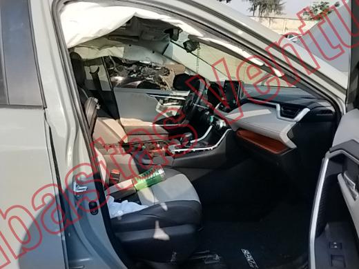 TOYOTA RAV4 2021, foto 12 de 19