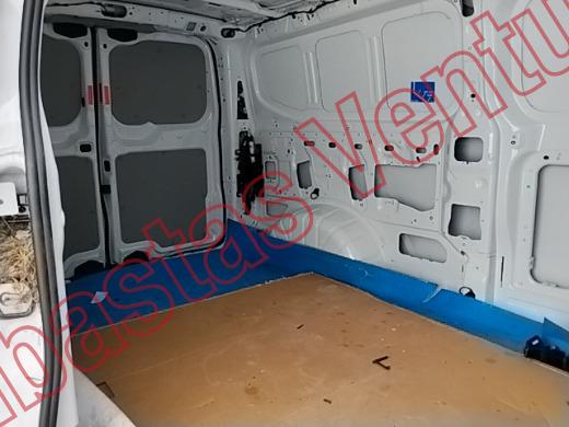 FORD TRANSIT VAN 2024, foto 13 de 19