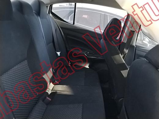 NISSAN VERSA 2021, foto 13 de 19
