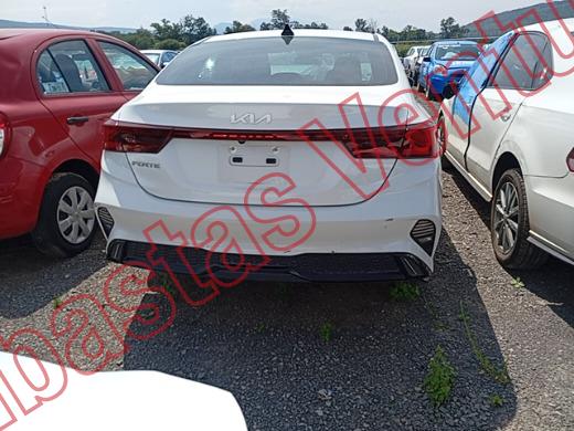 KIA FORTE   2022, foto 6 de 19