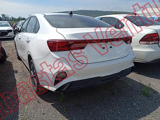 KIA FORTE   2022, foto 7 de 19