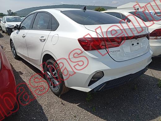 KIA FORTE   2022, foto 8 de 19