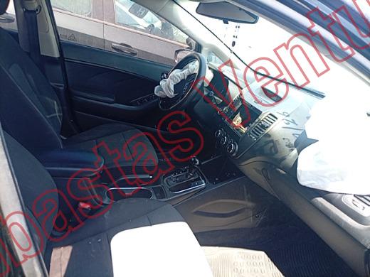 KIA NEW FORTE 2017, foto 12 de 19