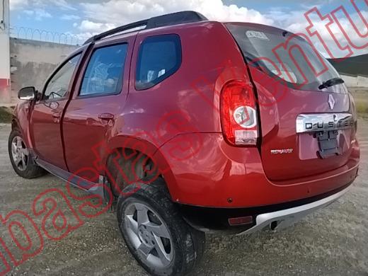 RENAULT DUSTER 2015, foto 7 de 19