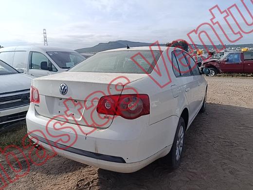 VOLKSWAGEN BORA 2007, foto 5 de 19