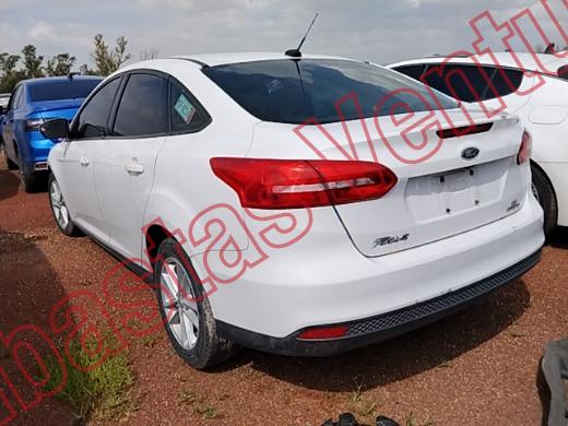 FORD FOCUS 2015, foto 8 de 19