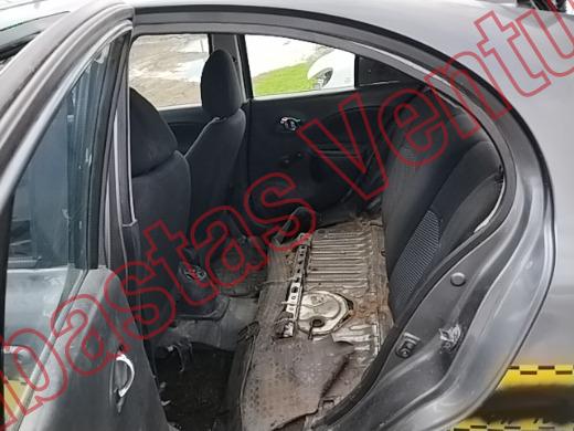 NISSAN MARCH 2017, foto 16 de 19