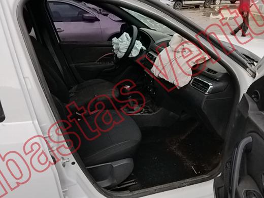 RENAULT OROCH 2024, foto 12 de 19