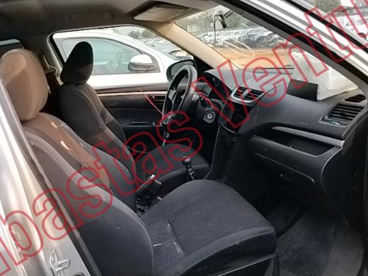 SUZUKI SWIFT 2017, foto 12 de 19