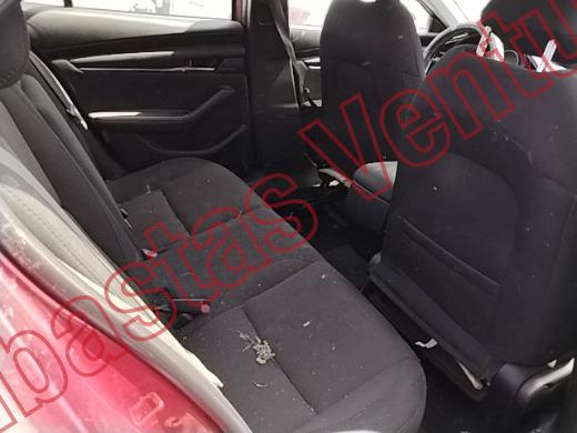 MAZDA 3 2024, foto 13 de 19